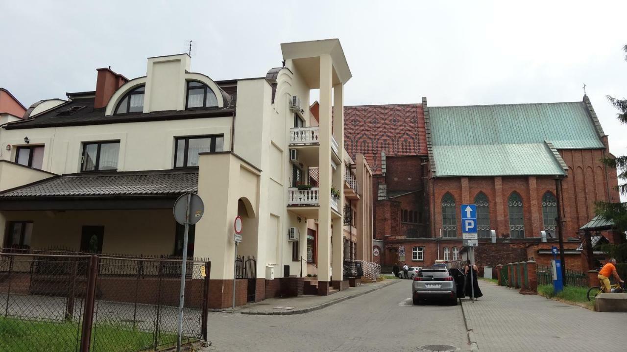 Villa Magnolia Oswiecim Exterior photo